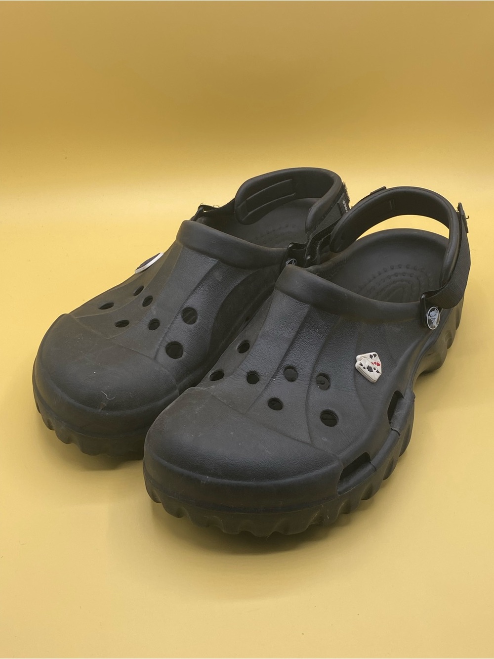 CROCS Black Men's Classic Clog Sandals with Team Charm - Picture 4 of 4